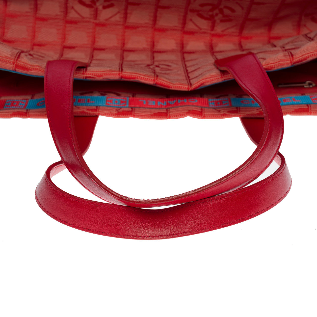 SAC CABAS CHANEL NEW TRAVEL LINE EN NYLON ROUGE -100734