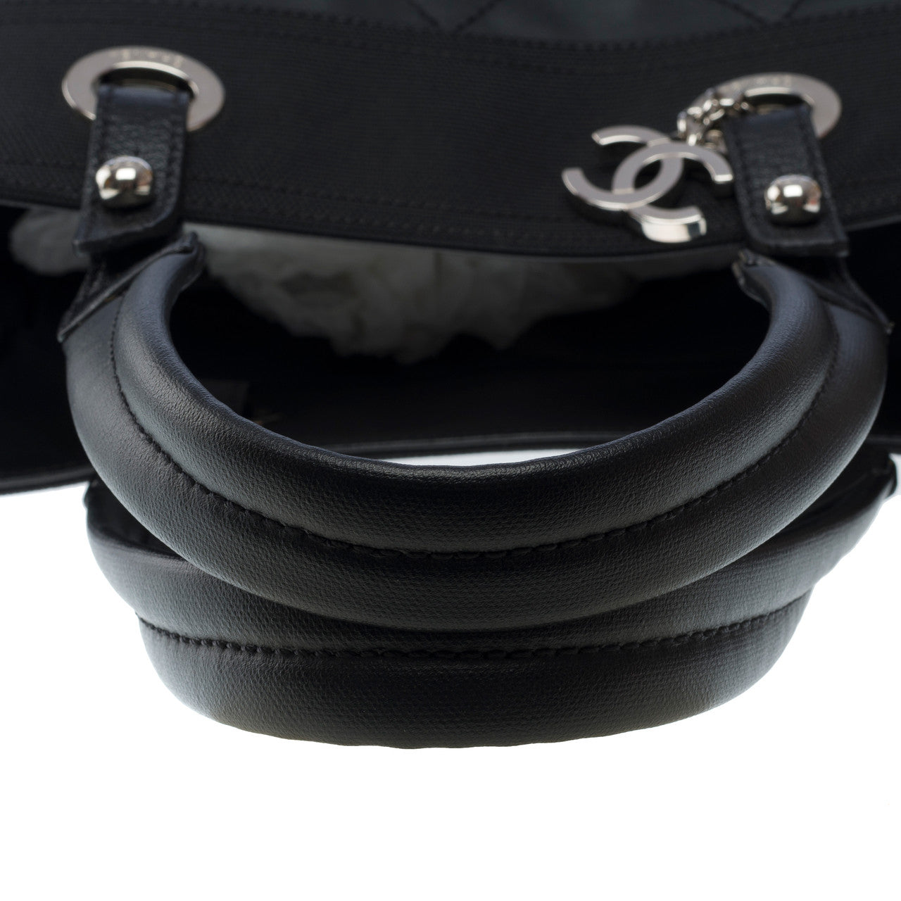 Sac CHANEL Petite Shopping Tote en Cuir Noir - 101698