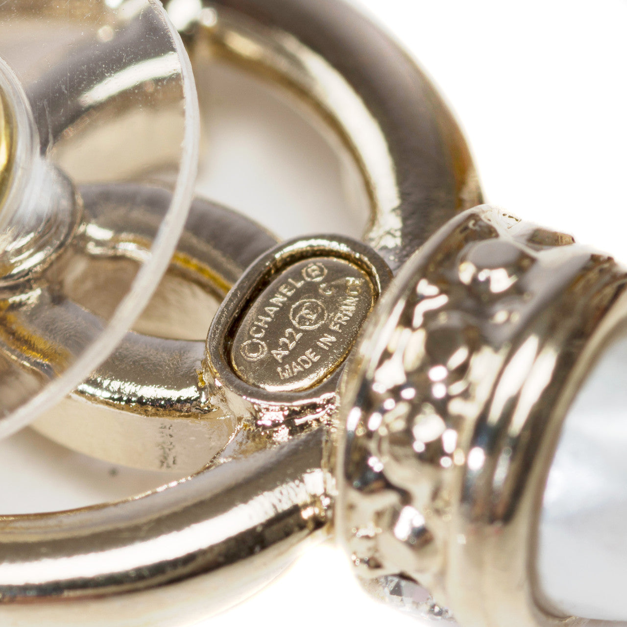 Bijoux CHANEL CC en Métal Doré - 101830