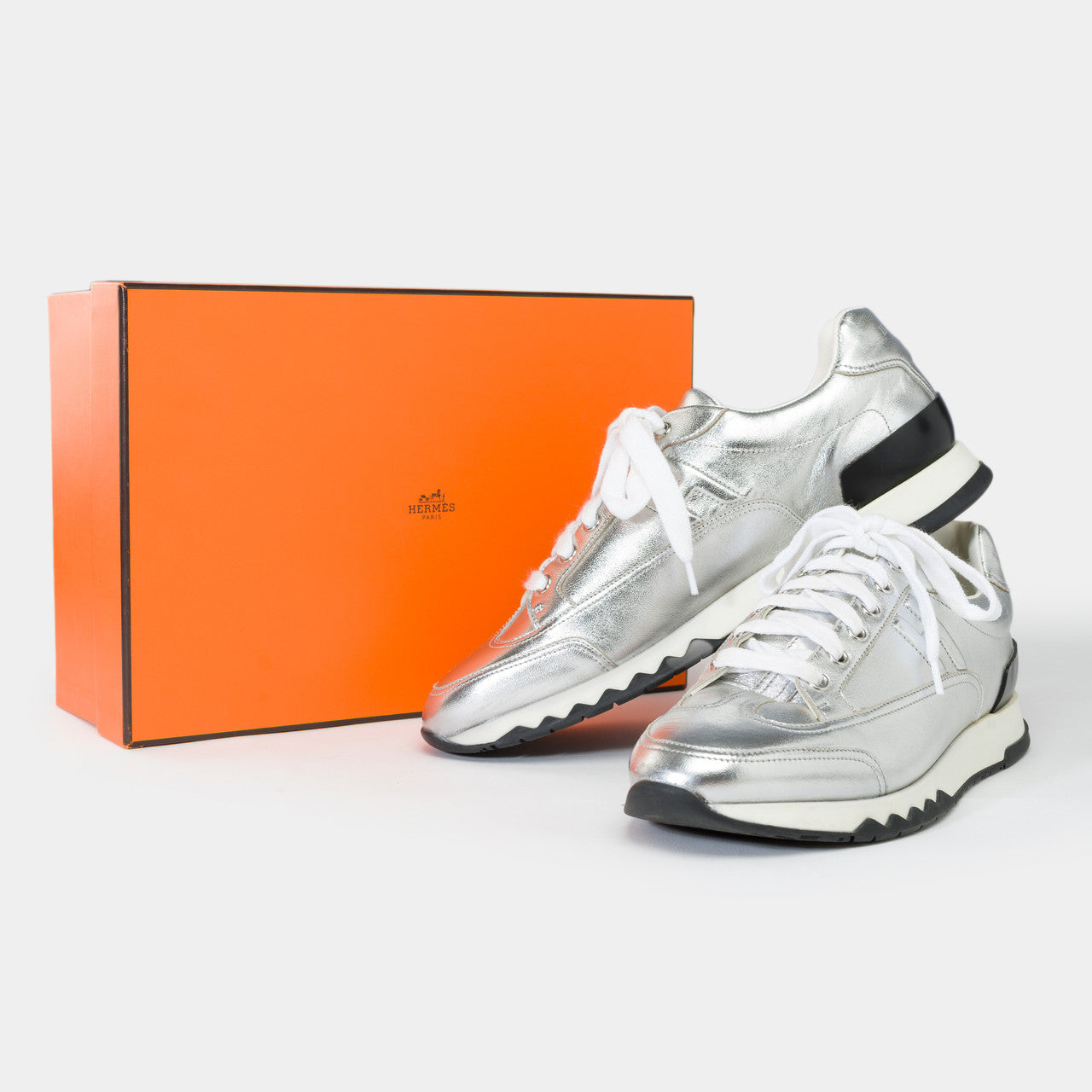 Chaussure HERMES en Cuir Argent - 101922