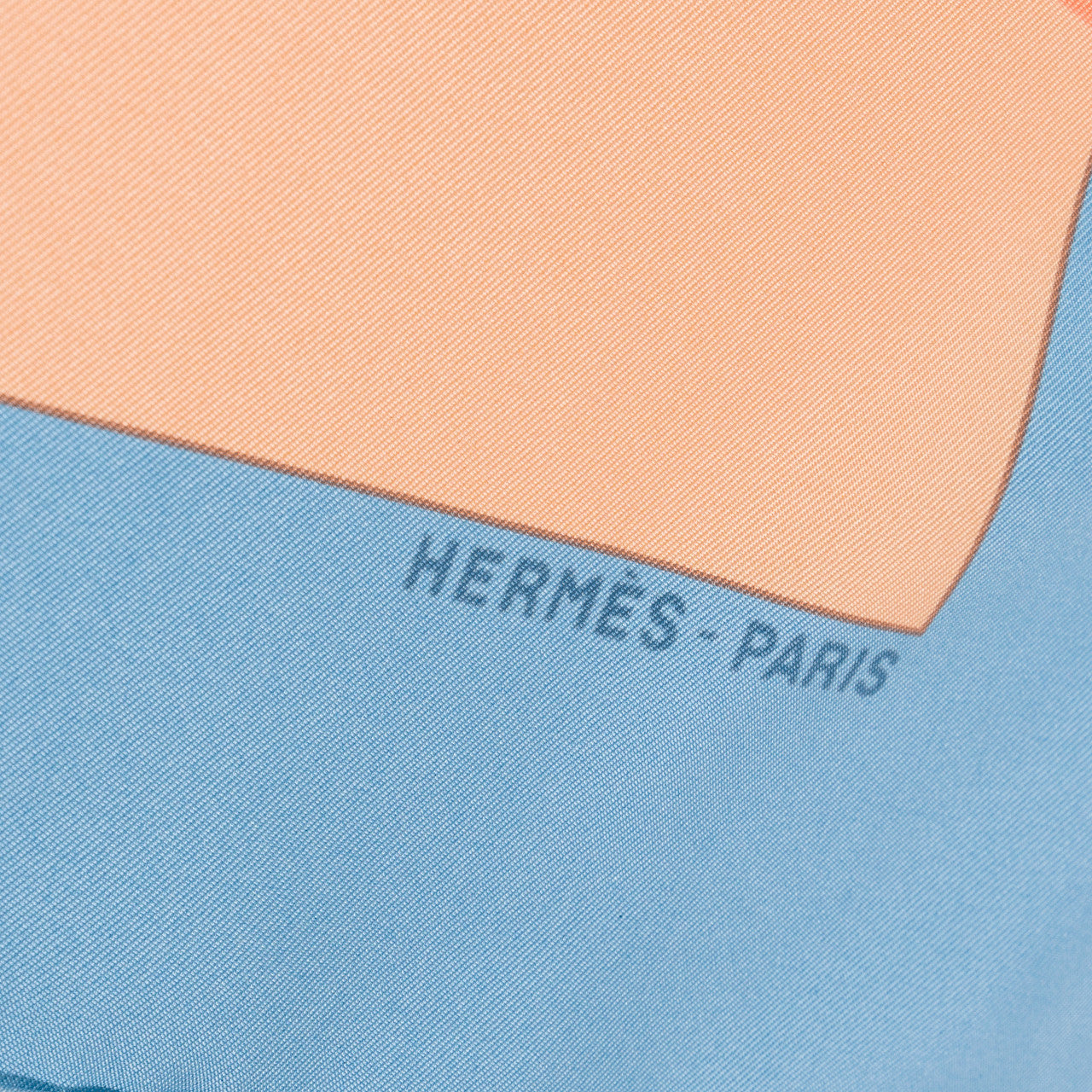 Accessoire HERMES en Soie Multicolor - 102232