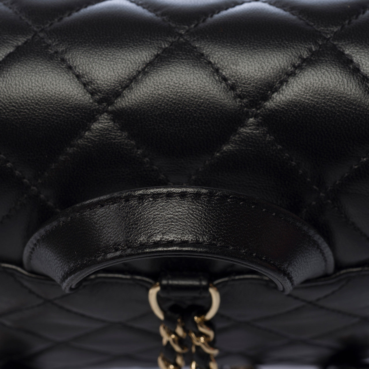 Sac CHANEL en Cuir Noir - 102833