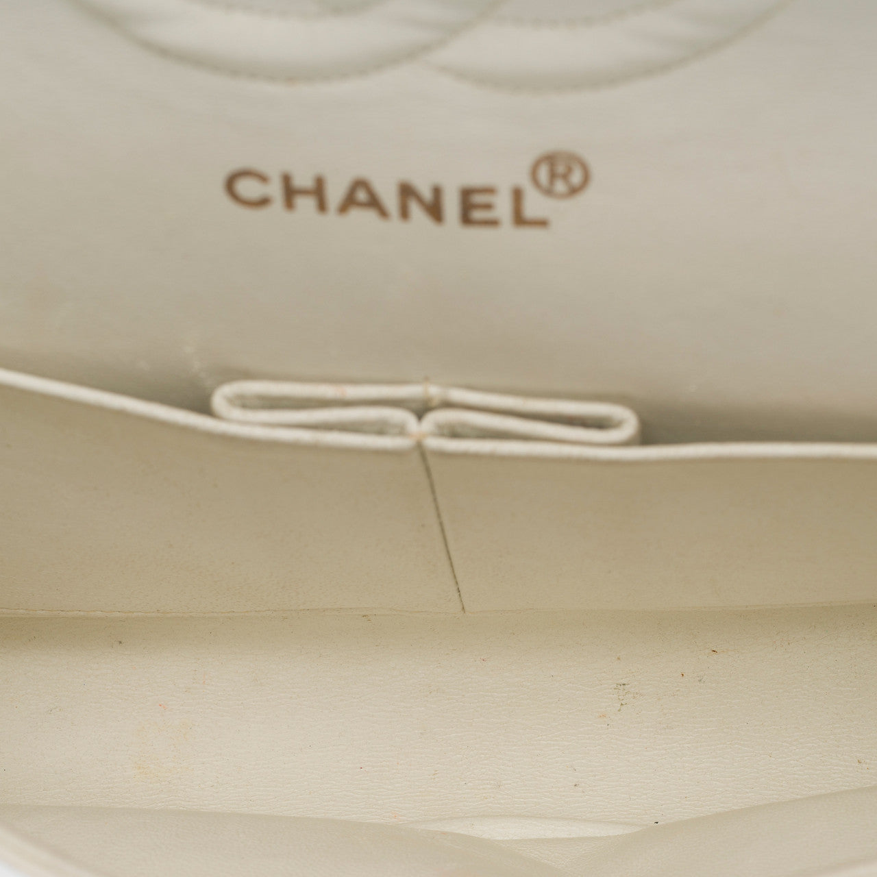 Sac CHANEL Timeless/Classique en Cuir Blanc - 103128