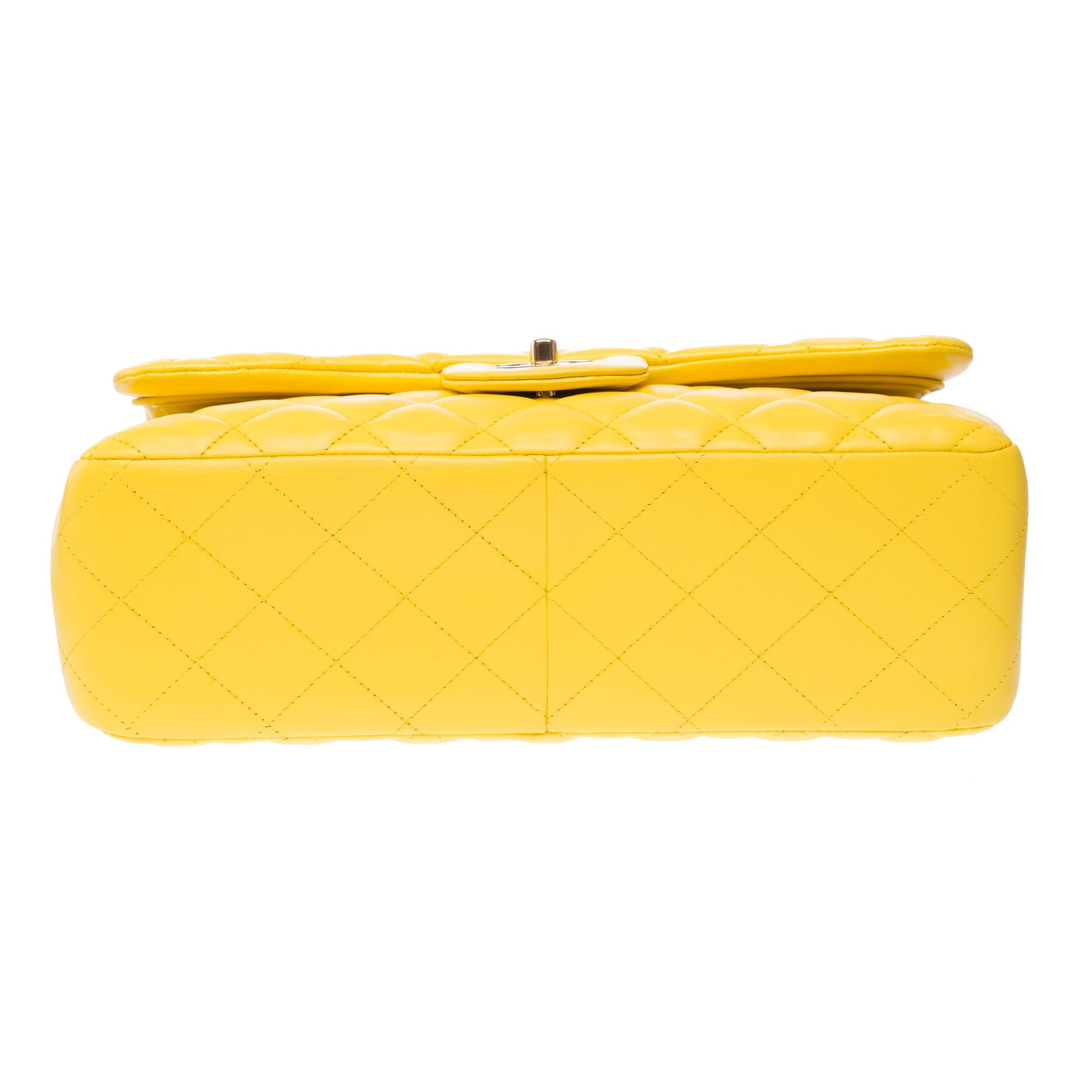 Sac CHANEL Timeless/Classique en Cuir Jaune - 103158