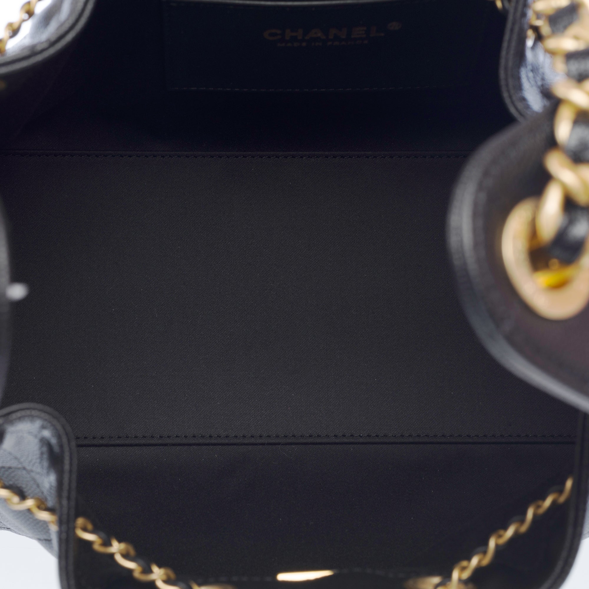 Sac CHANEL en Cuir Noir - 103243