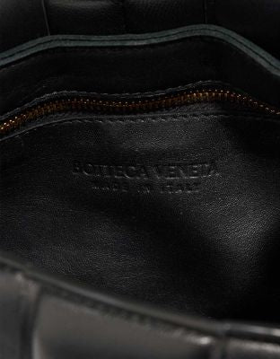 Sac BOTTEGA VENETA Cassette en Cuir Noir - 103231