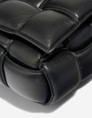 Sac BOTTEGA VENETA Cassette en Cuir Noir - 103231