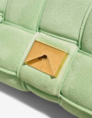 Sac BOTTEGA VENETA Cassette en Suède Vert - 103236