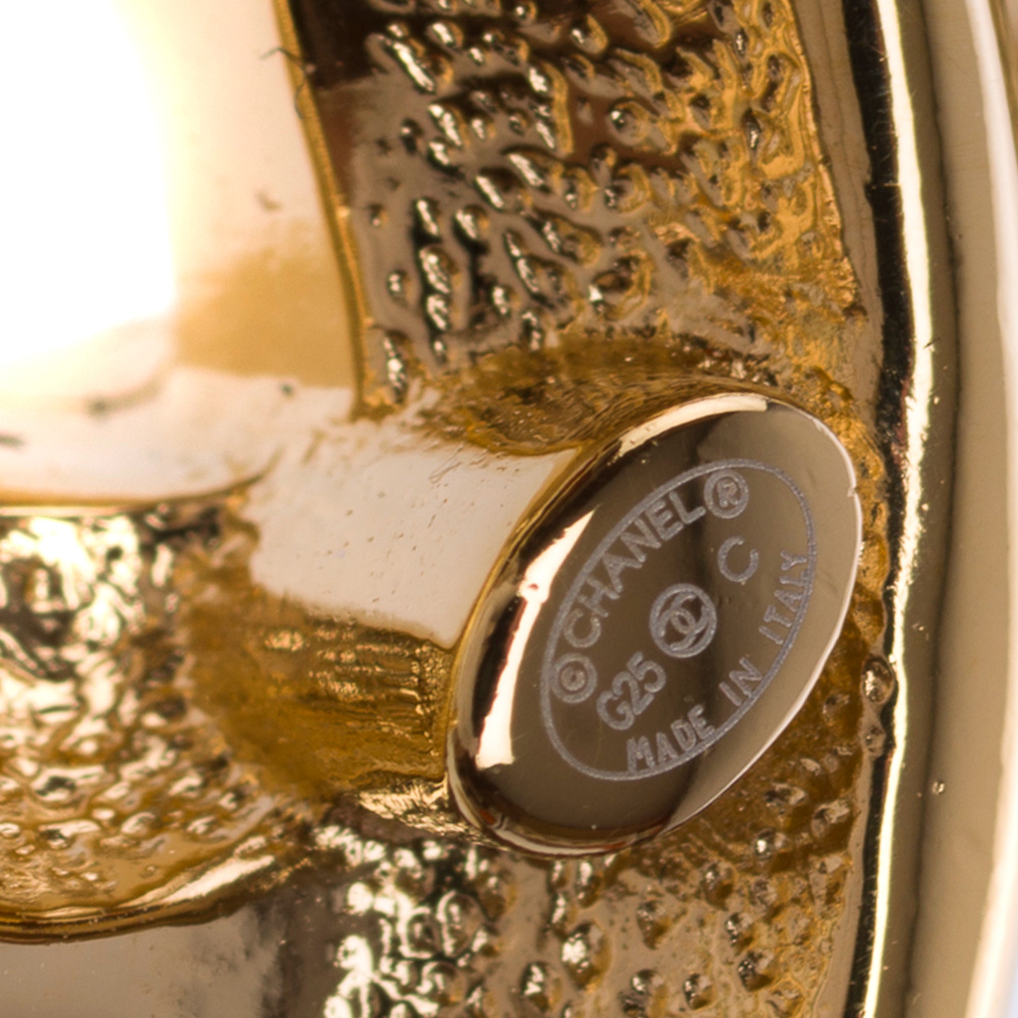 Bijoux CHANEL CC en Métal Doré - 103474