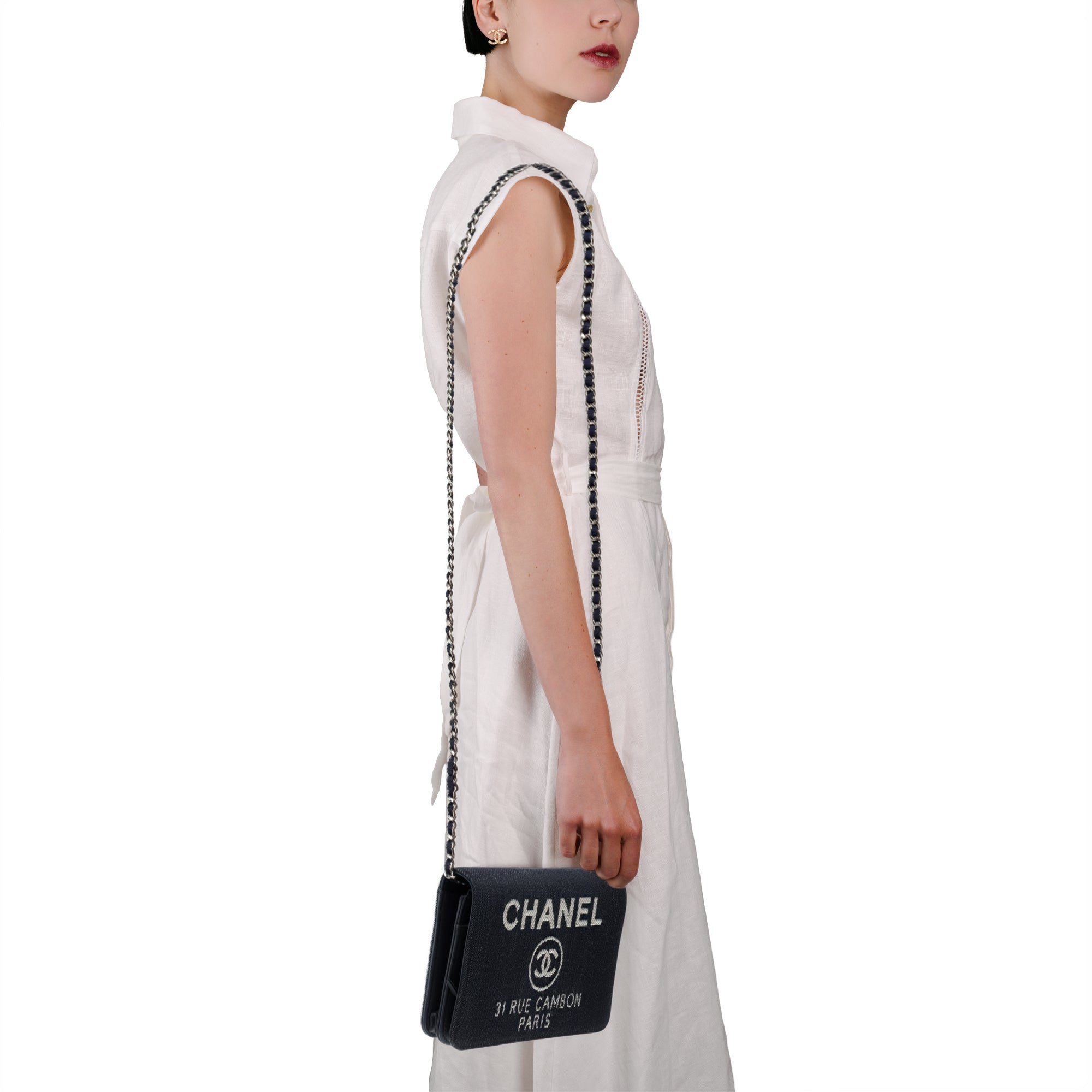 Sac CHANEL Wallet on Chain en Denim Bleu Marine - 103561