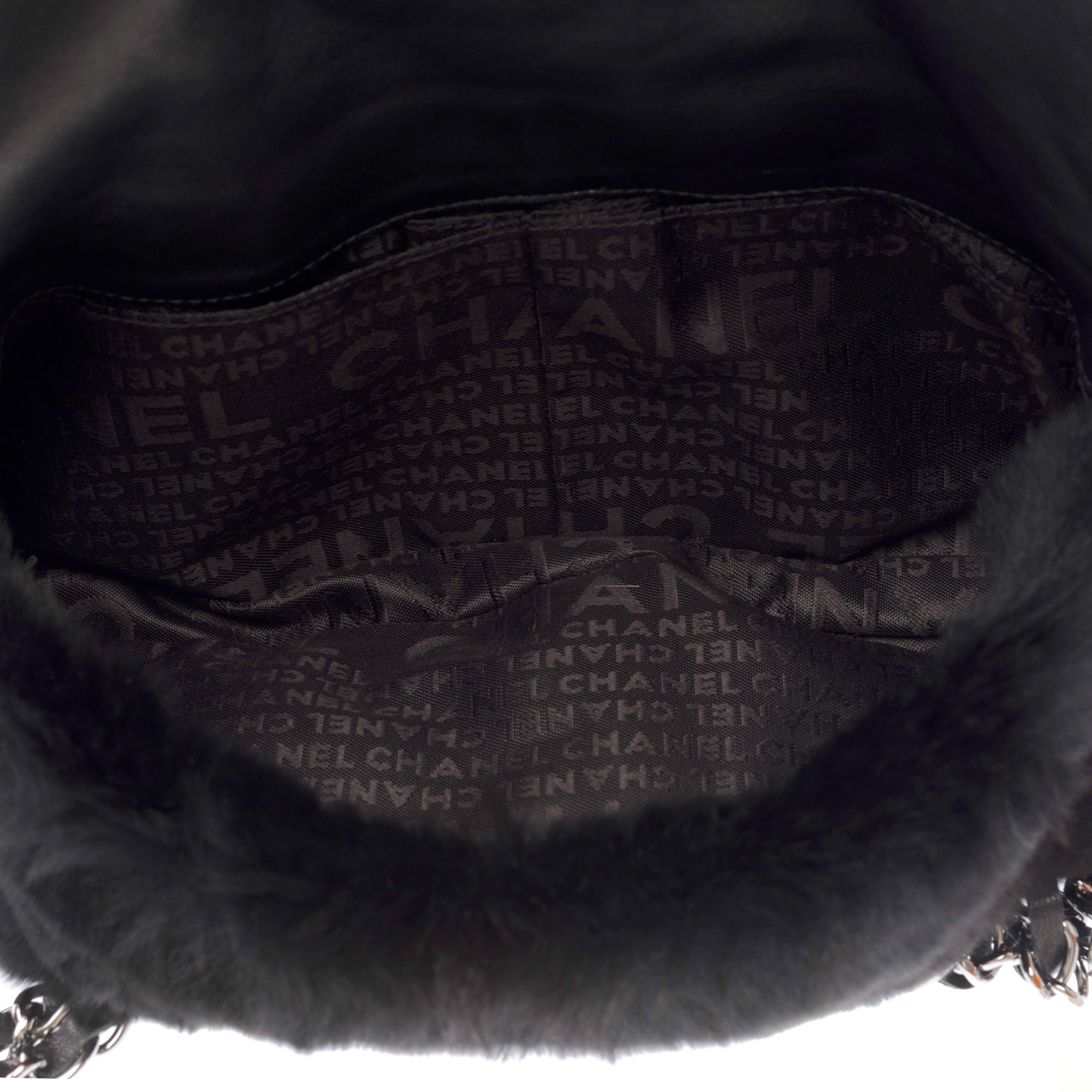 Sac CHANEL en Fourrure Noir - 103669