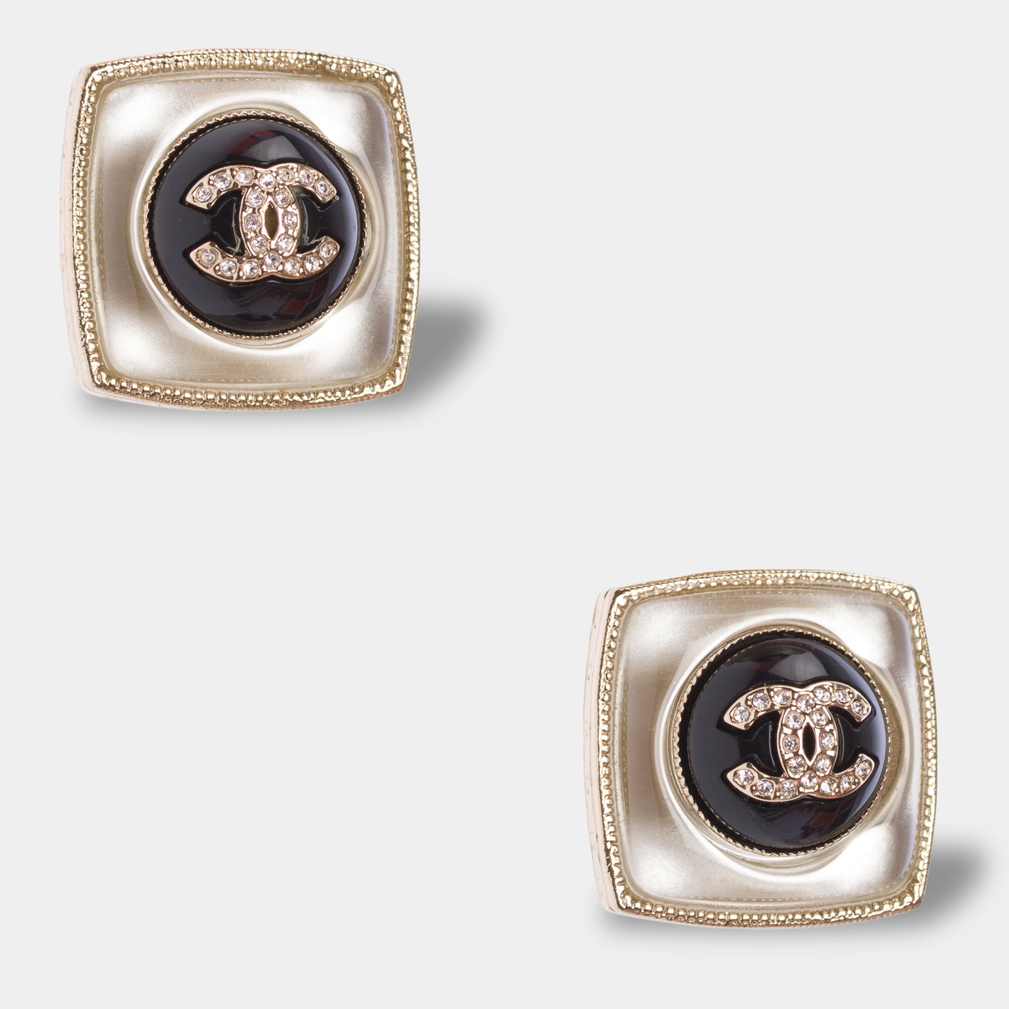 Bijoux CHANEL CC en Métal Doré - 103899