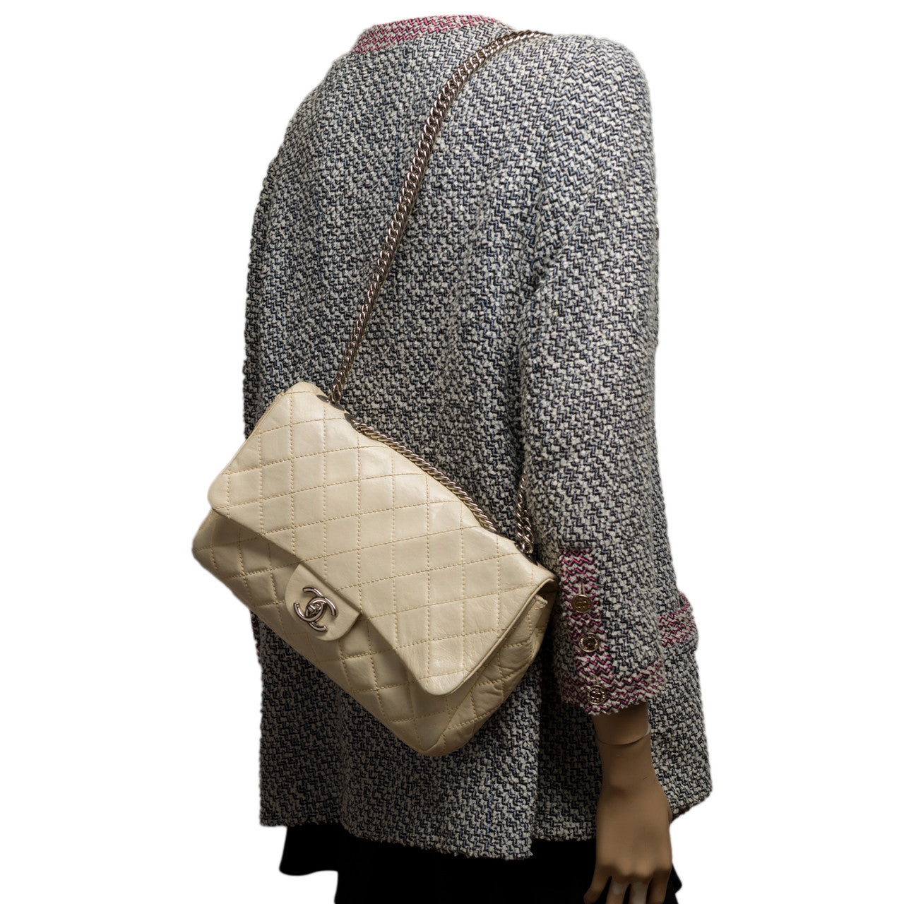 Sac CHANEL Timeless/Classique en Cuir Beige - 100587