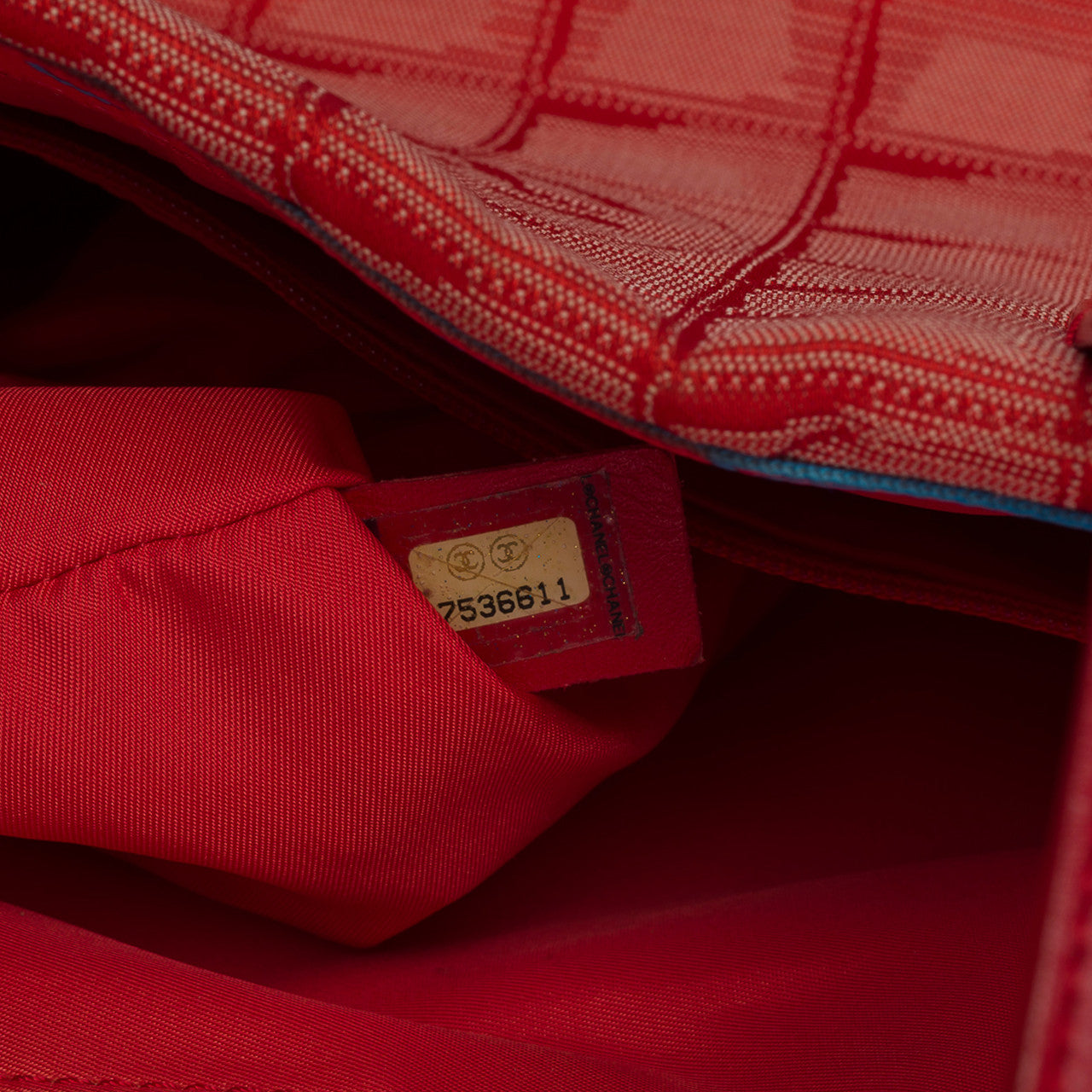 SAC CABAS CHANEL NEW TRAVEL LINE EN NYLON ROUGE -100734