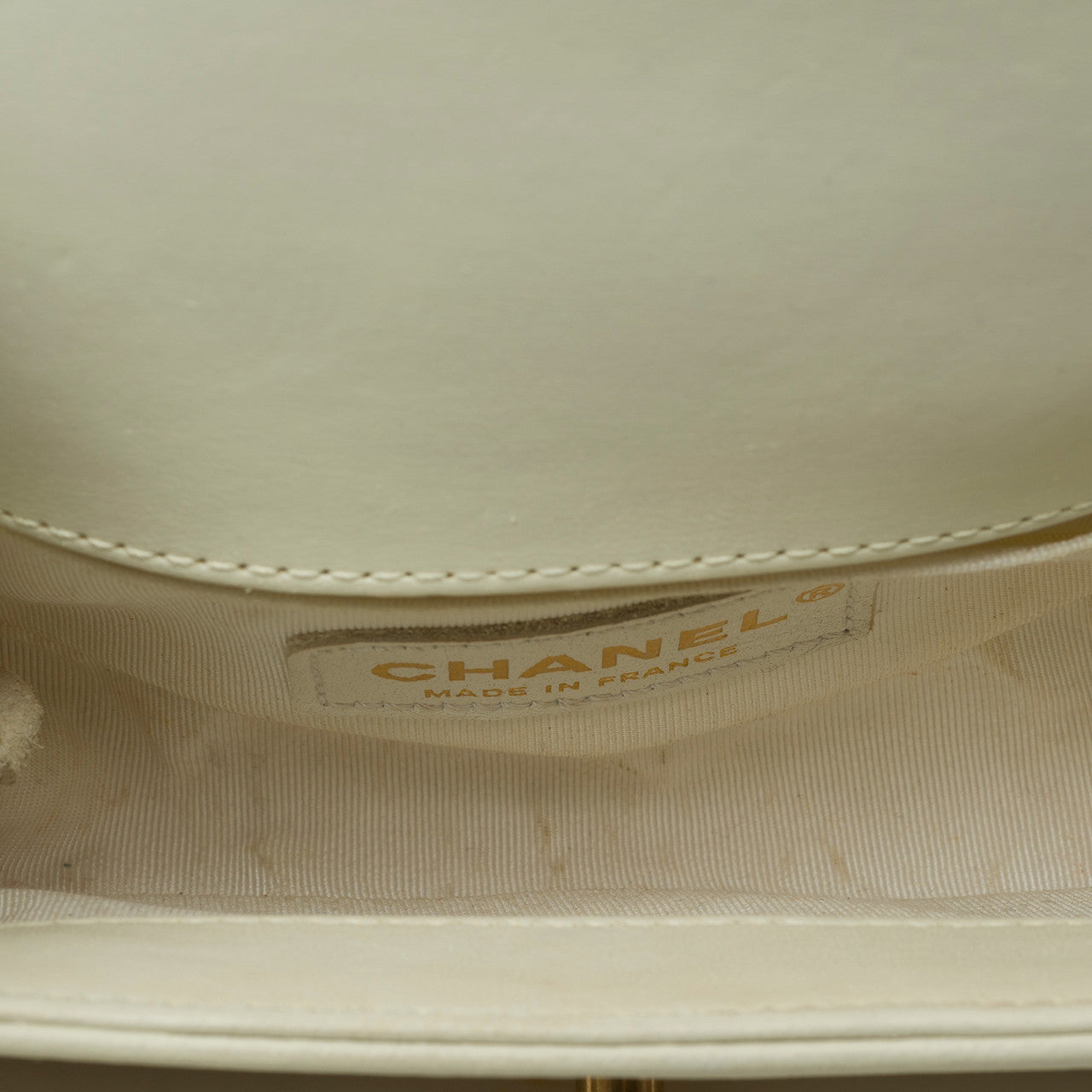 Sac CHANEL Boy en Cuir Beige - 101544