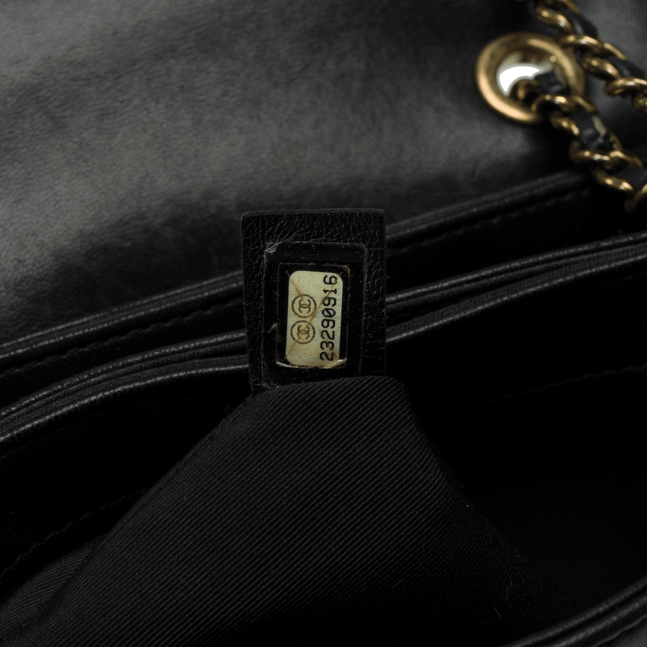 Sac CHANEL en Cuir Noir - 102290