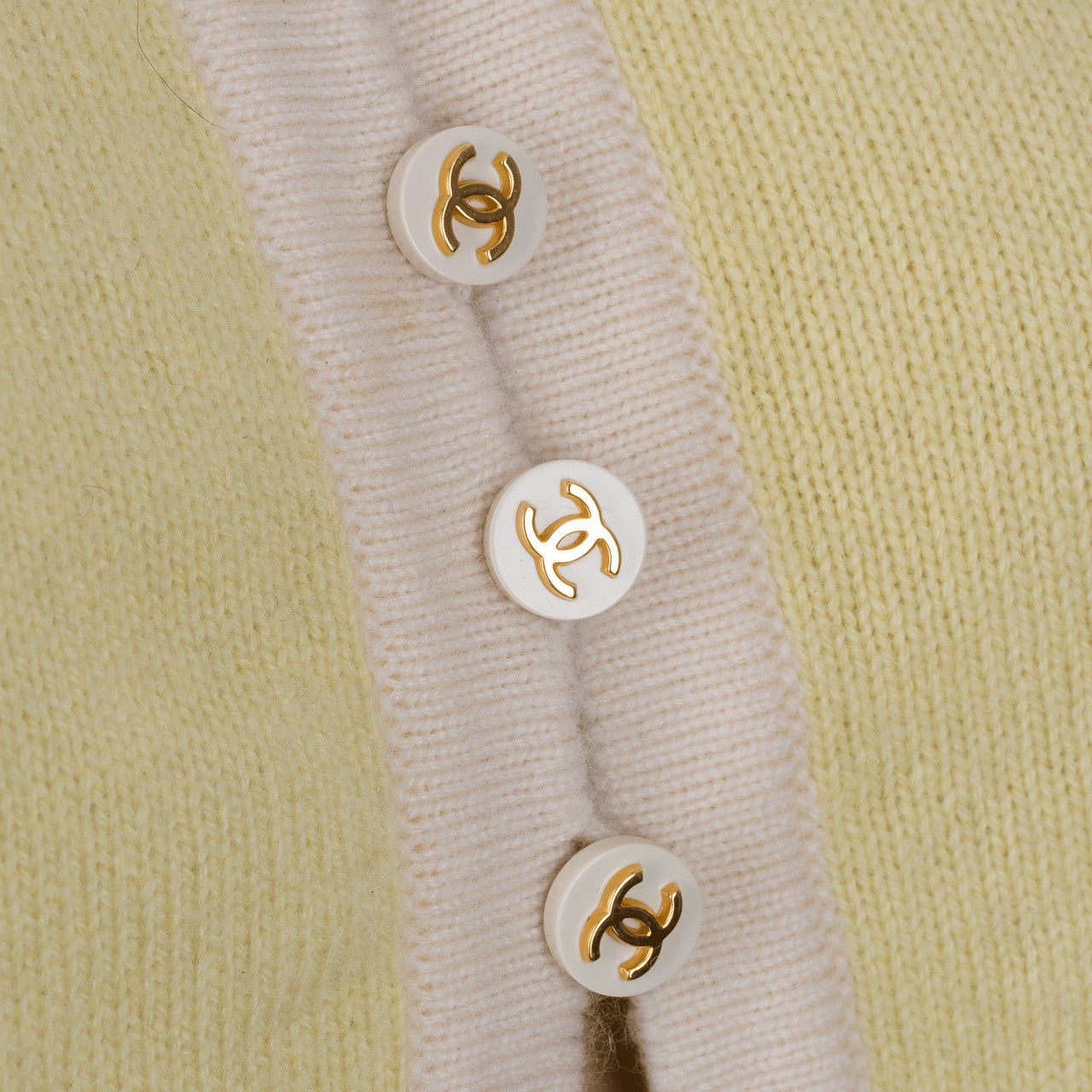 Vêtement CHANEL en Lain Jaune - 102244