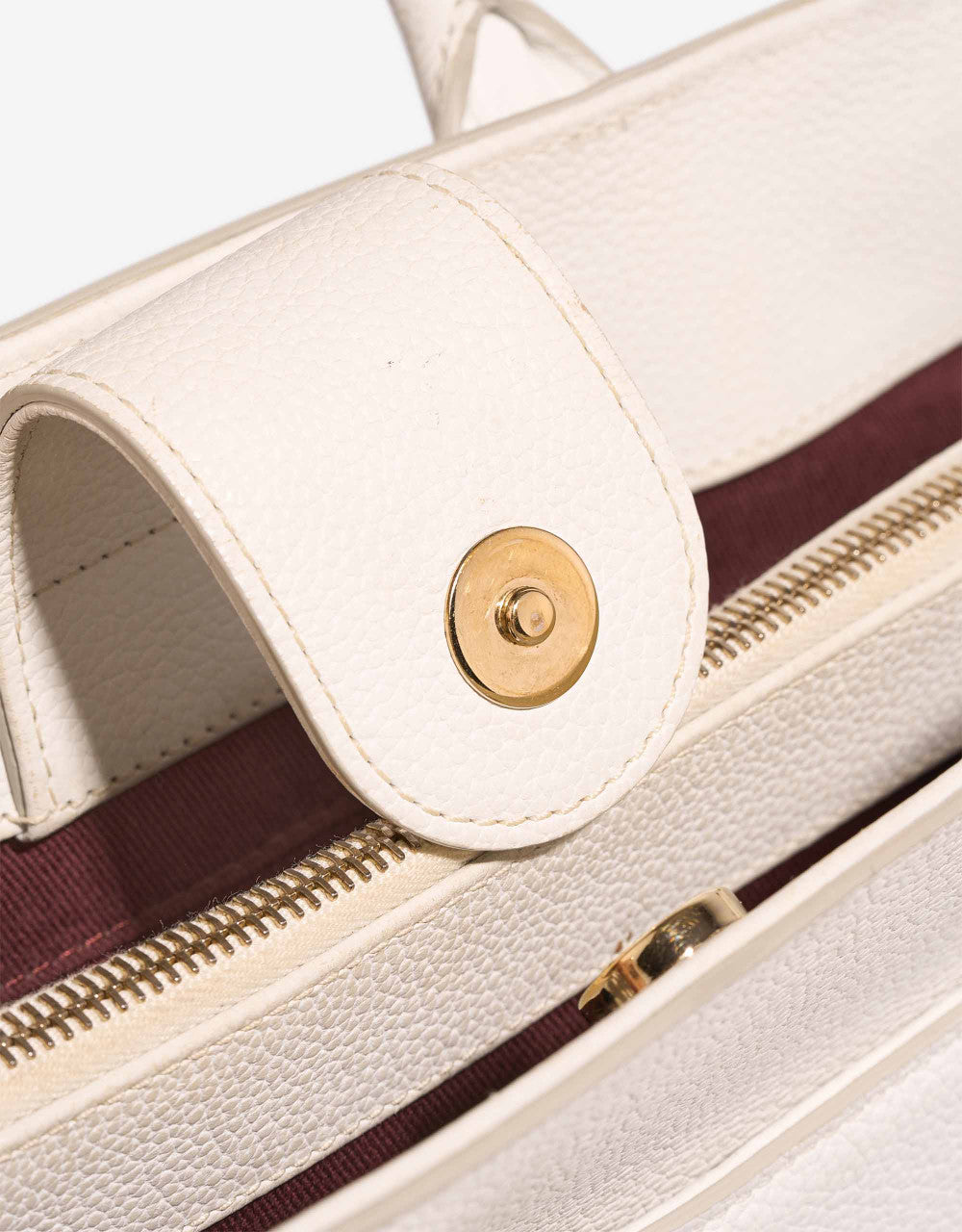 Sac CHANEL Neo Executive en Cuir Blanc - 102996