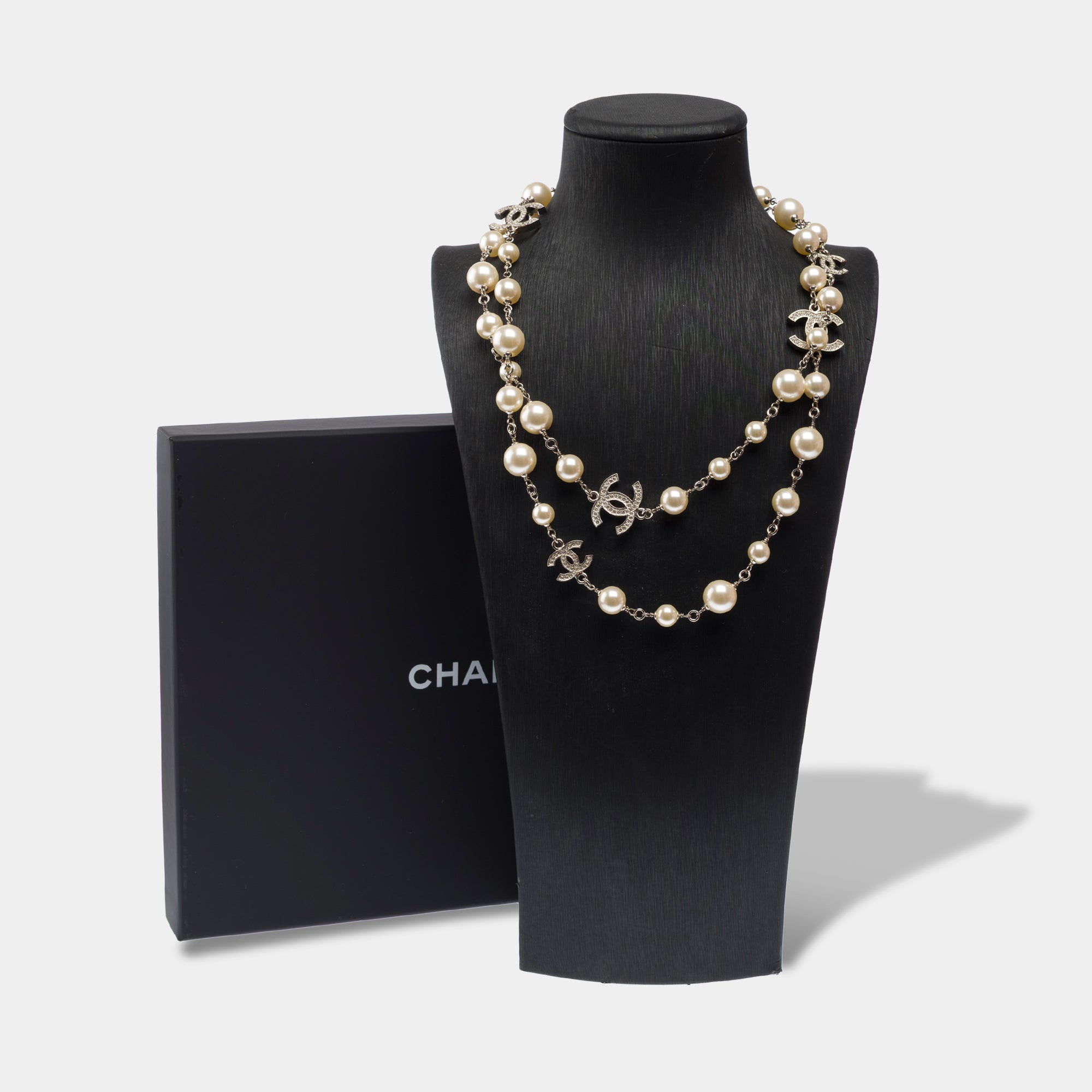 Bijoux CHANEL CC en Perle Blanc - 103172