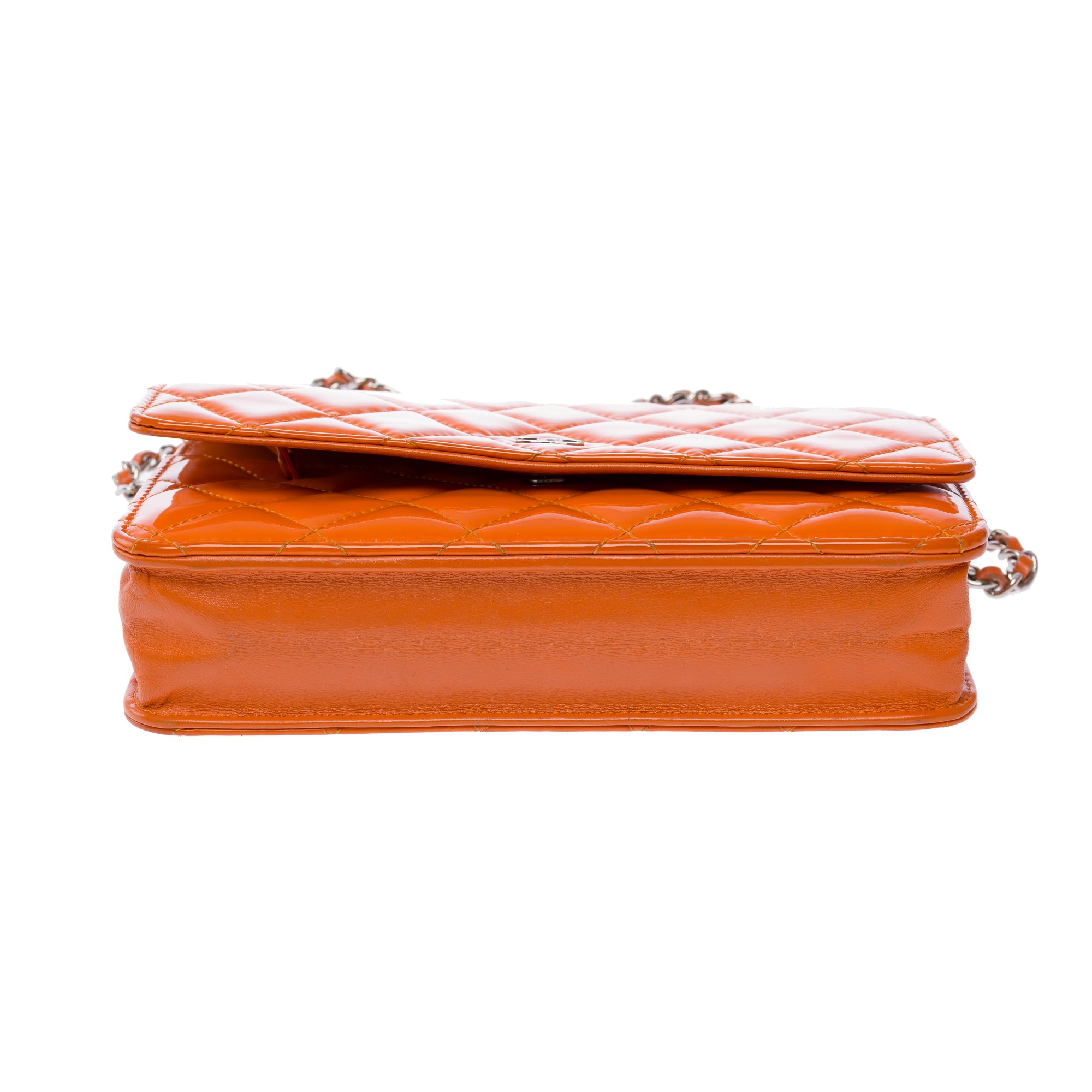 Sac CHANEL Wallet on Chain en Cuir Orange - 103544
