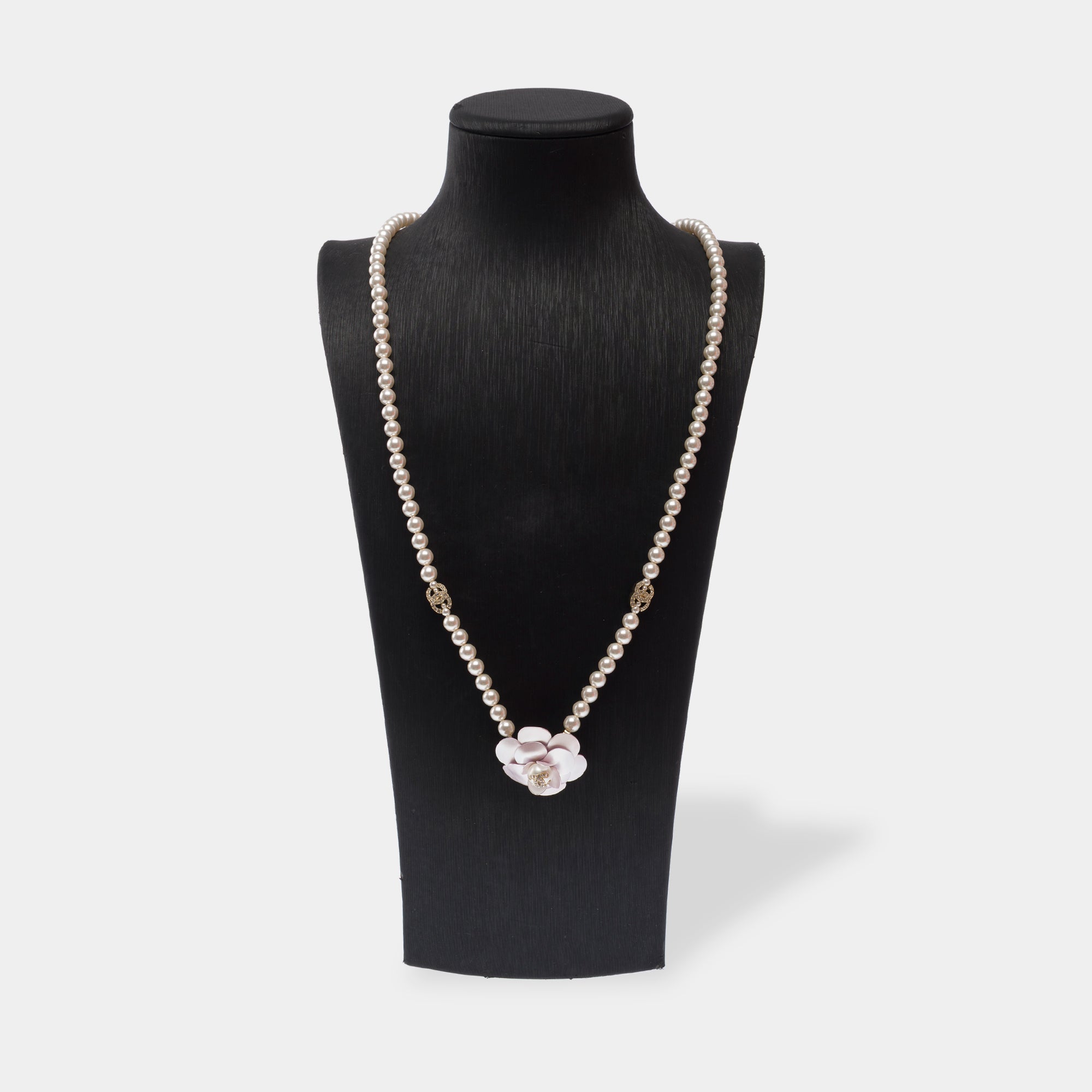 Bijoux CHANEL Camelia en Perle Blanc - 103518