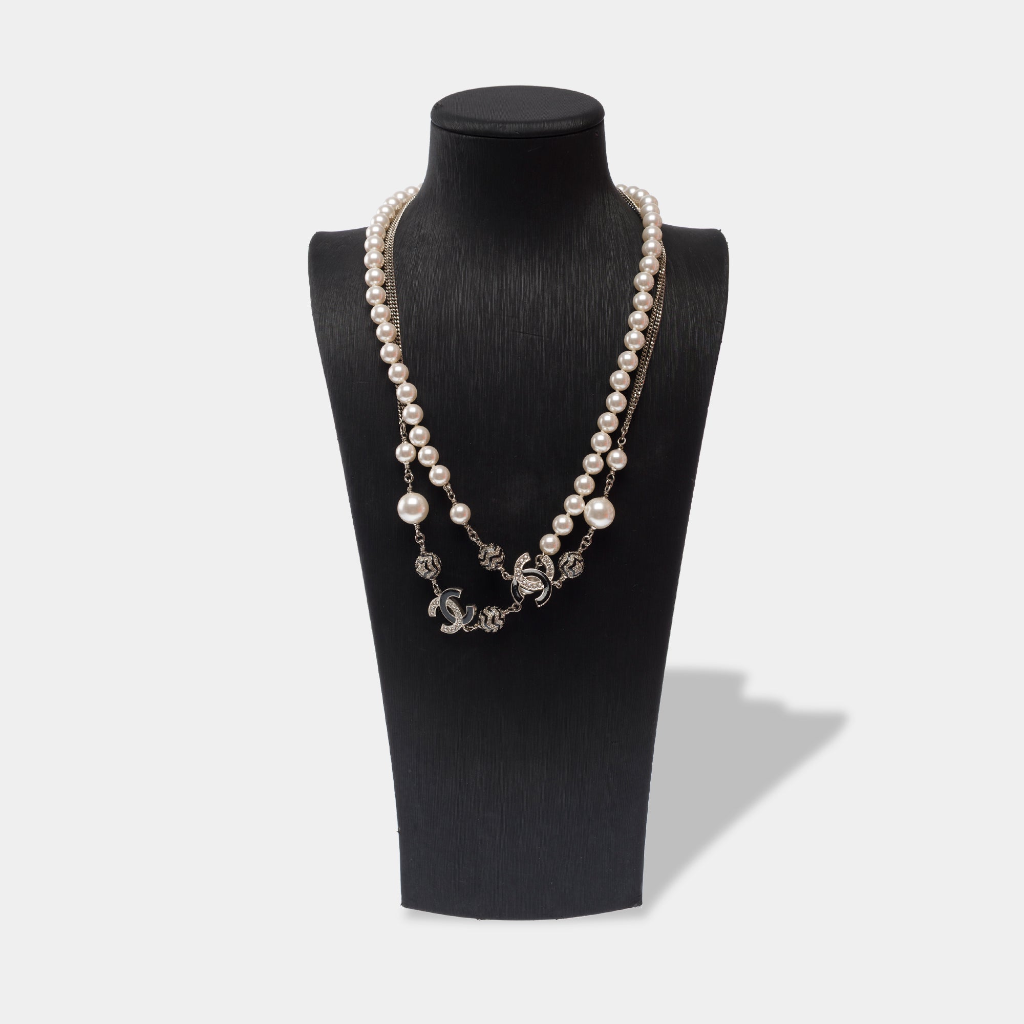 Bijoux CHANEL CC en Perle Blanc - 103521
