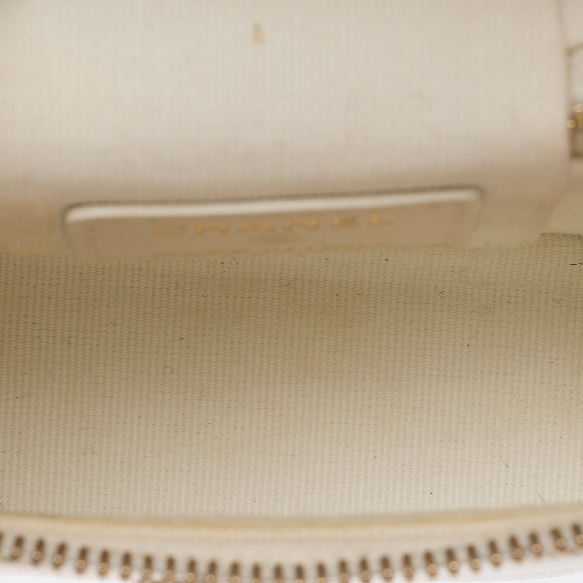Sac CHANEL Vanity en Cuir Blanc - 103565