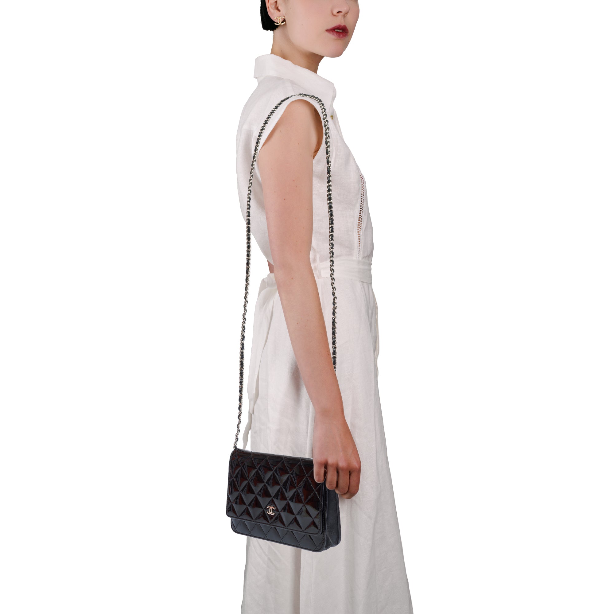 Sac CHANEL Wallet on Chain en Cuir Noir - 103550