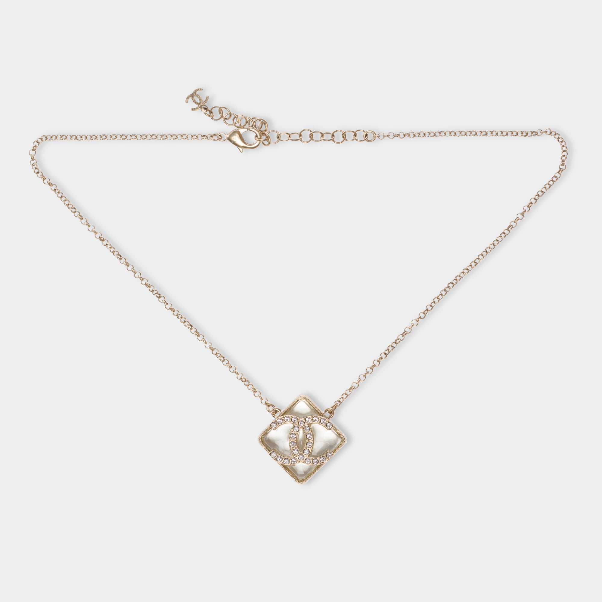 Bijoux CHANEL CC en Métal Doré - 103595