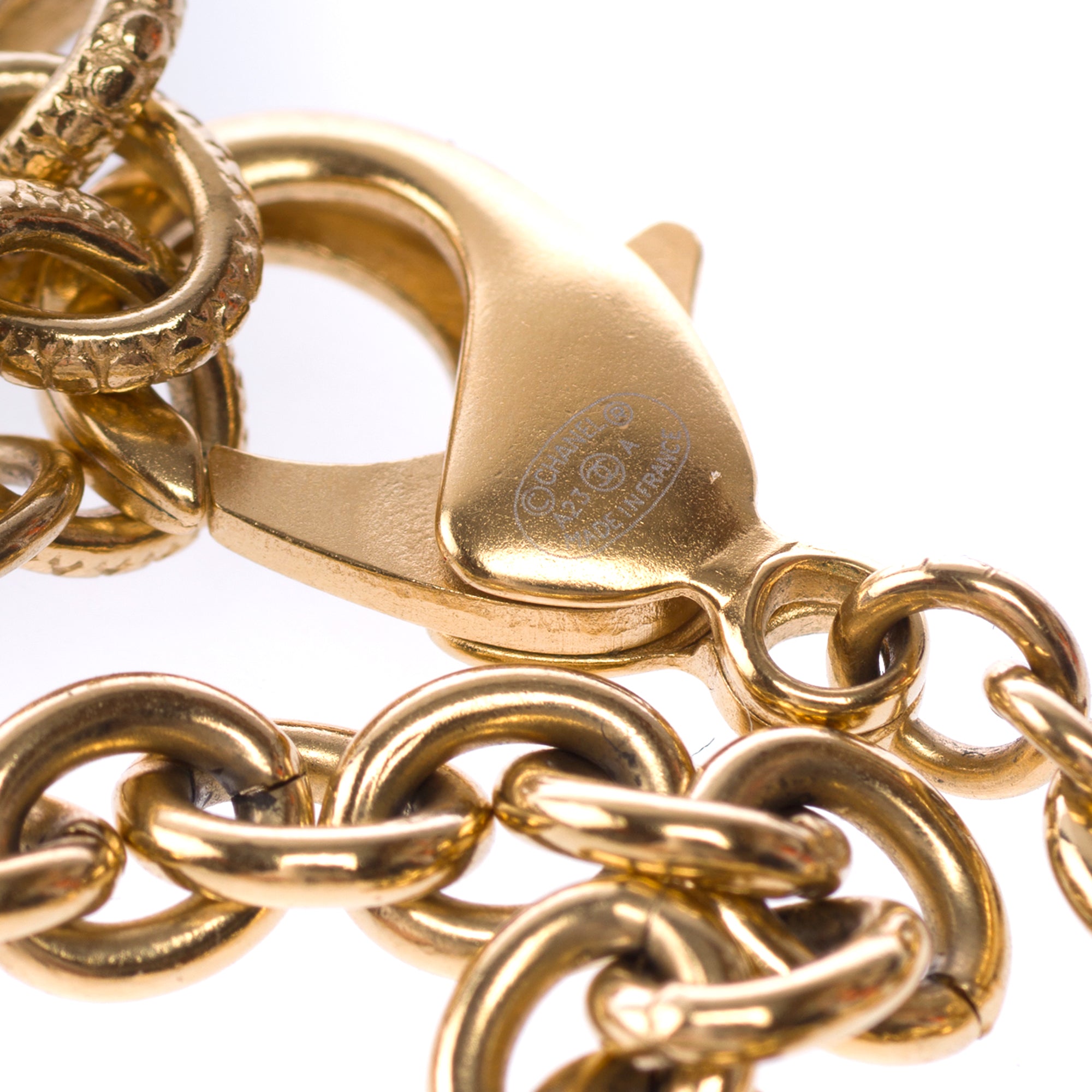 Bijoux CHANEL CC en Métal Doré - 103607