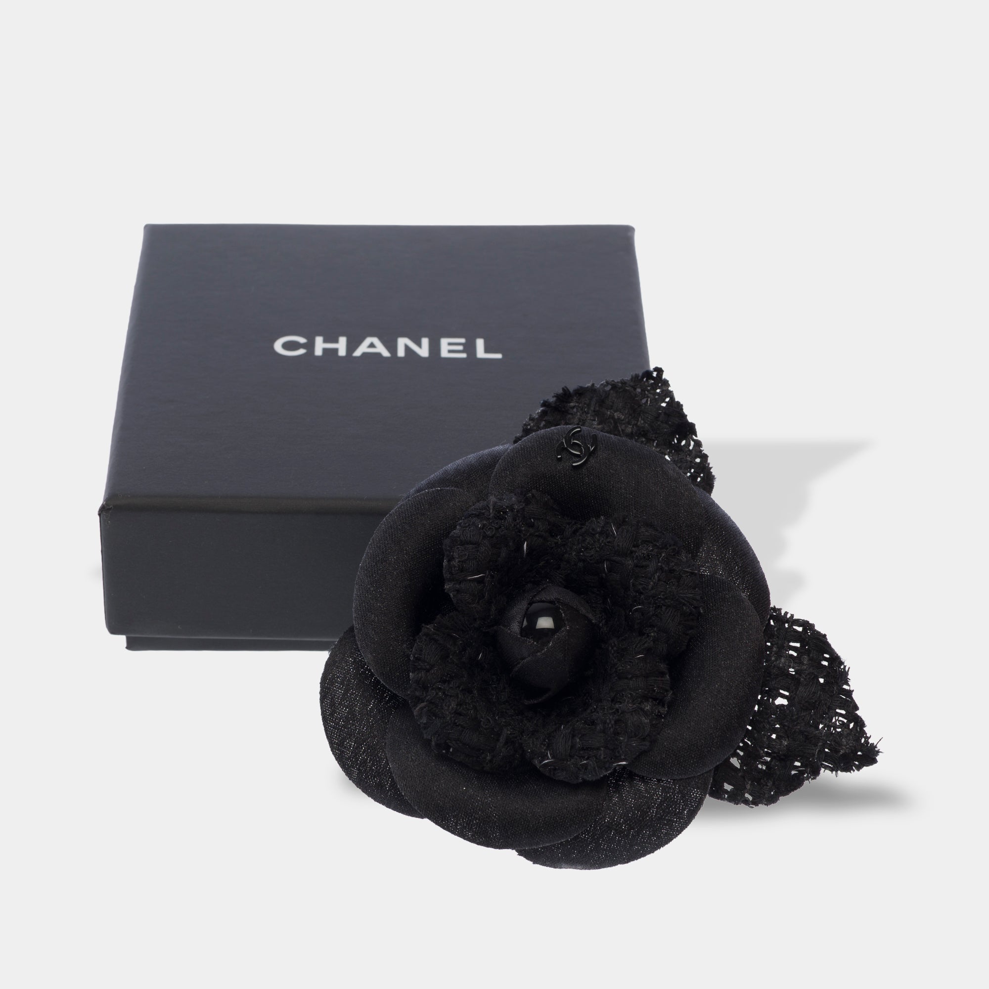 Bijoux CHANEL Camelia en Soie Noir - 103673