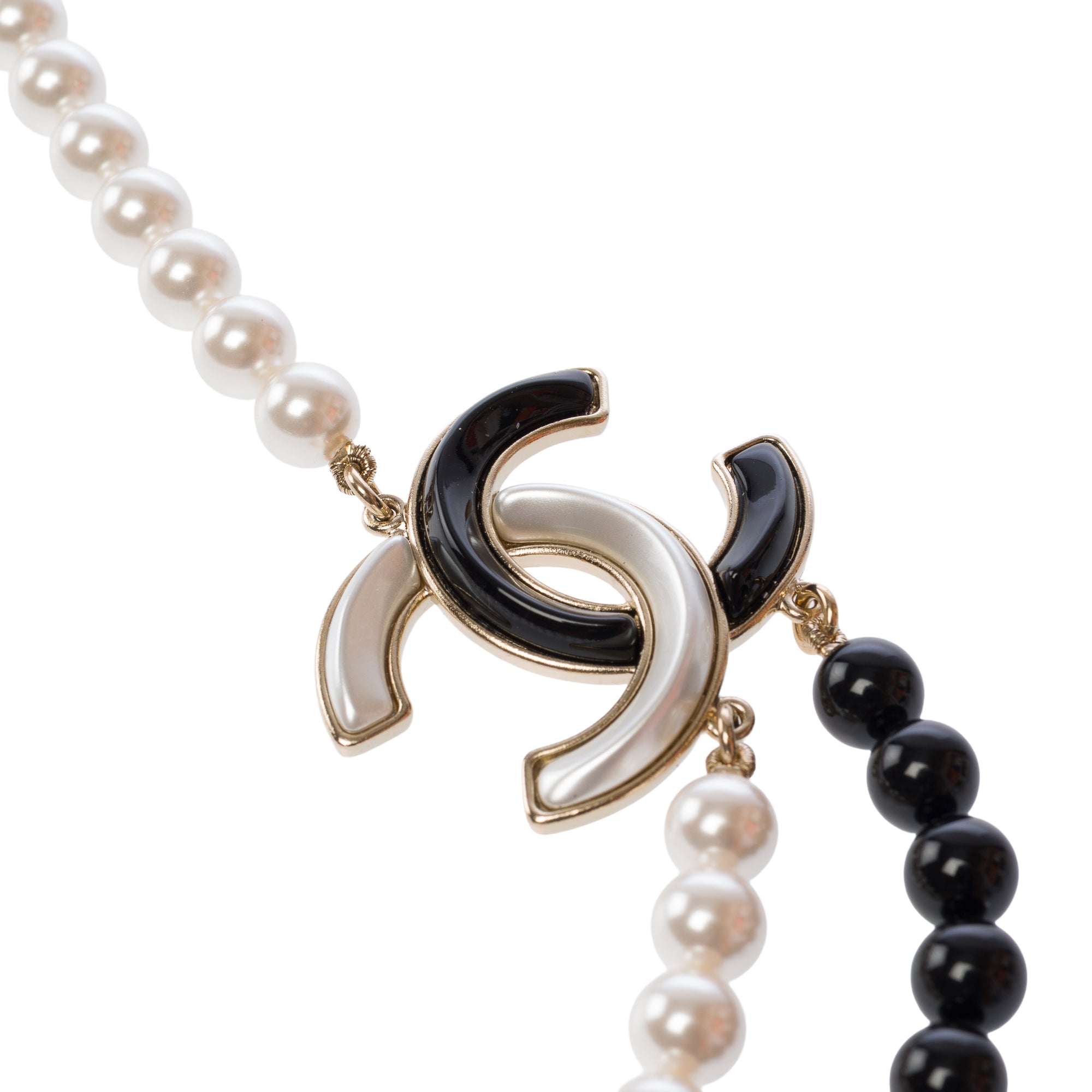 Bijoux CHANEL CC en Perle Noir - 103827