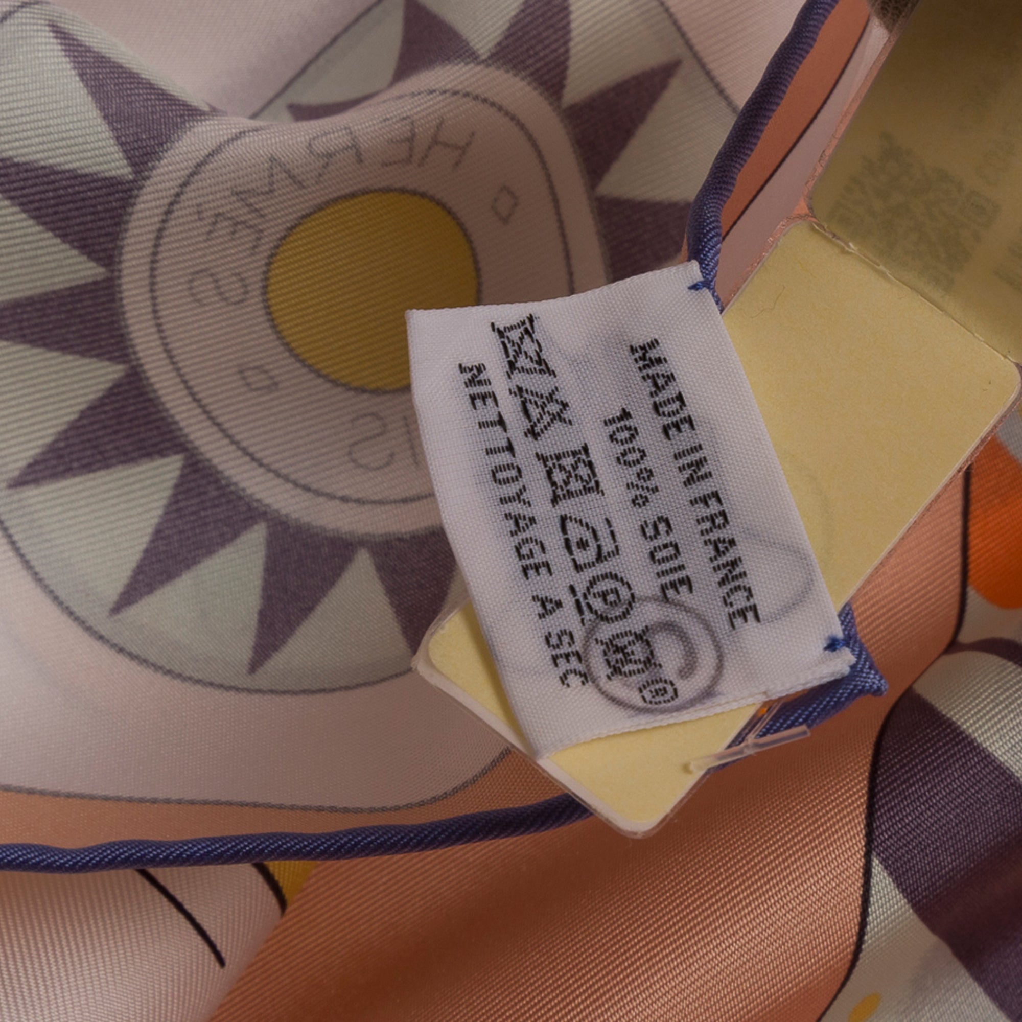 Accessoire HERMES en Soie Multicolor - 103804
