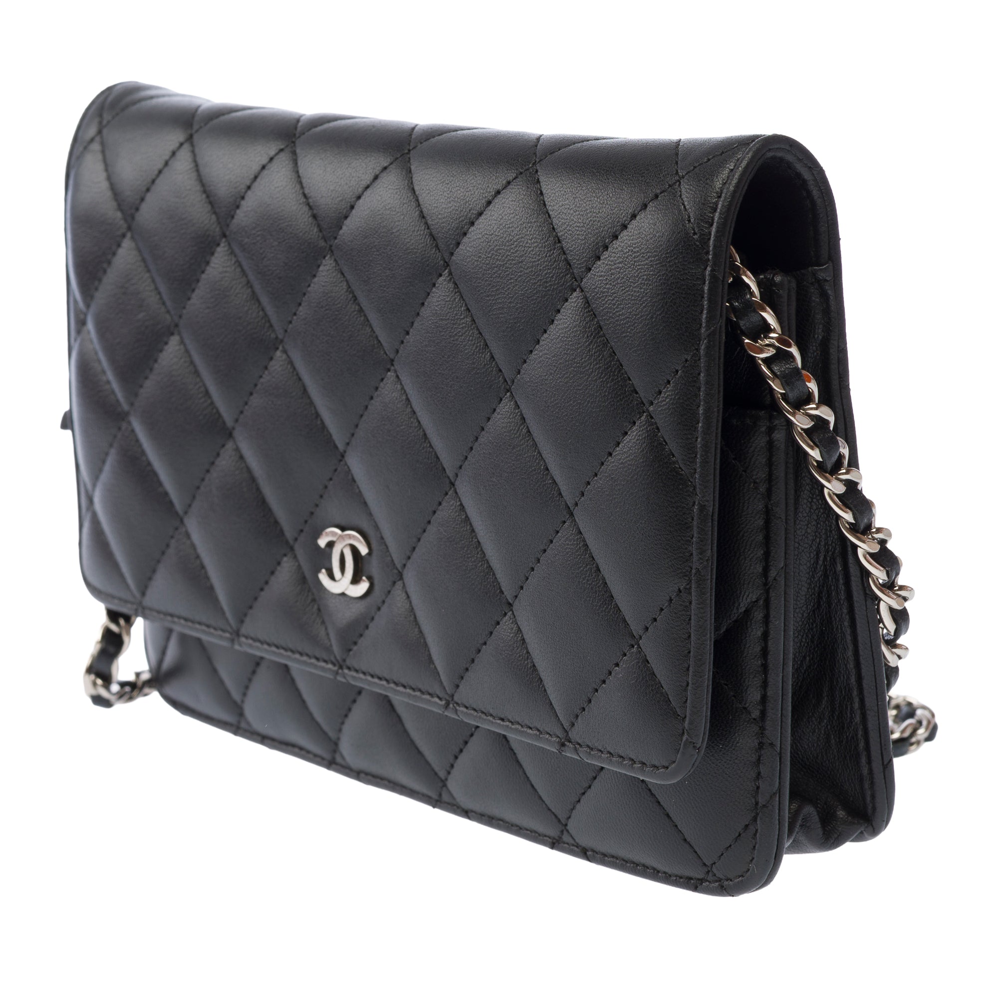 Sac CHANEL Wallet on Chain en Cuir Noir - 103857