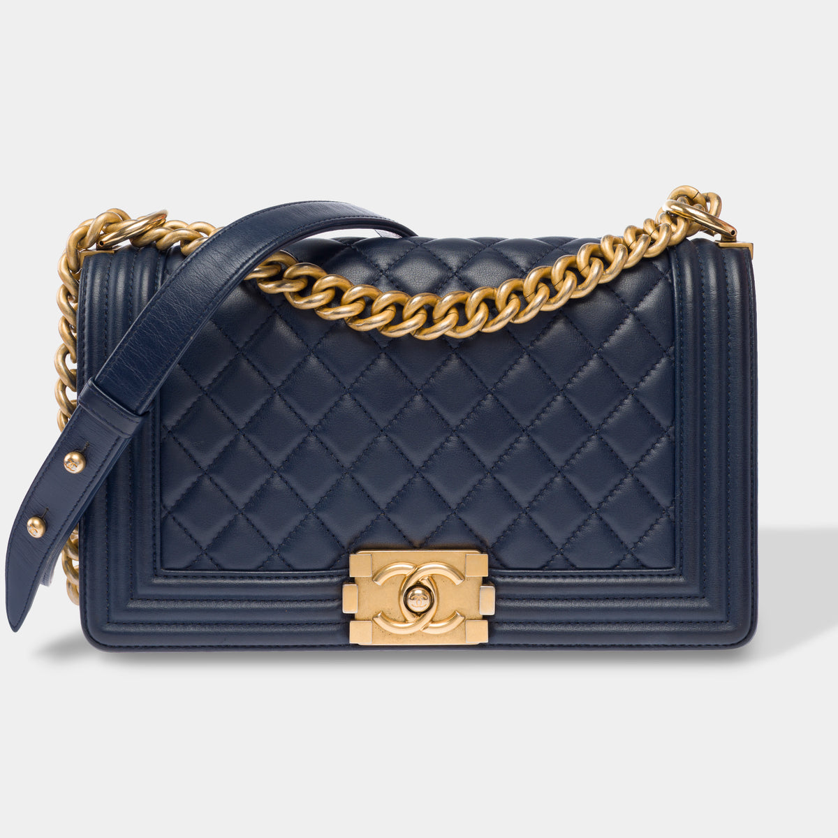 Sac CHANEL Boy en Cuir Bleu Marine - 103911