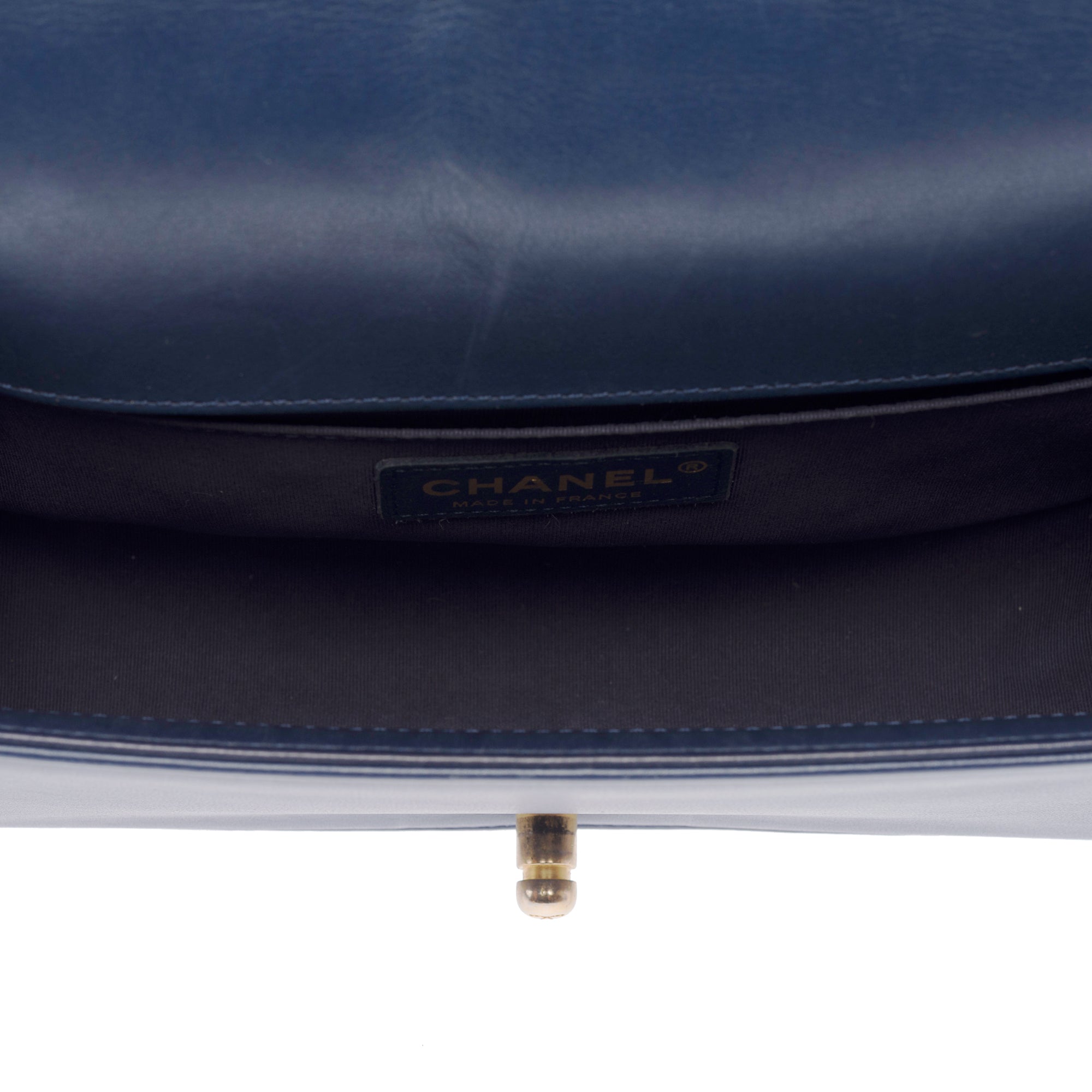 Sac CHANEL Boy en Cuir Bleu Marine - 103911