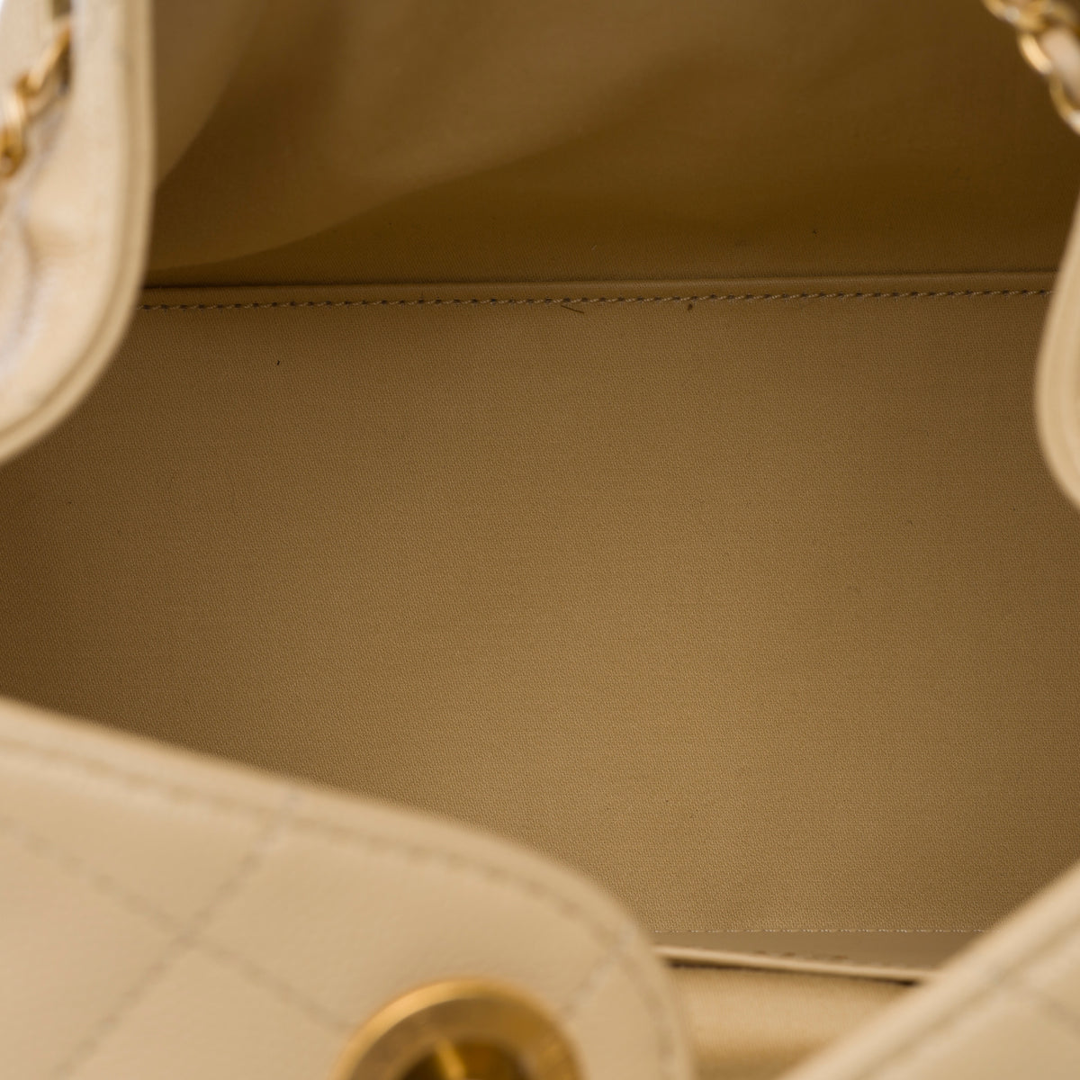Sac CHANEL en Cuir Beige - 104054